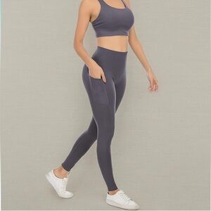 Ladies athletic leggings